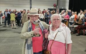 🏆 Félicitations à l'équipe TARTARIN qui arrive première de D2 aux Interclubs de Bridge de Cholet !
🍀 Un grand bravo à Jean Jacques Tartarin, Anne Lise Tartarin, Arnaud Tartarin, Alexandre Philton-Sellier, Jeremie Kohen et Antony Lavazay.
✨ Bonne chance pour la Finale de Ligue les 22 et 23 juin à Rennes.

© droits réservés